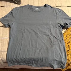 H&M Slim fit T shirt Large